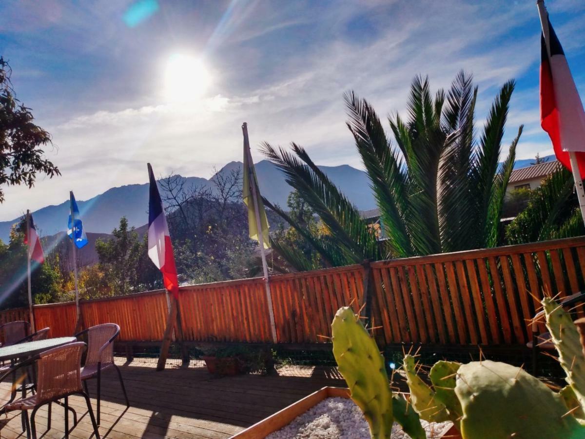Hostal Michel Vicuna Exterior photo